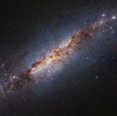 M82 Webb NIRCam – Shorter Wavelengths by James Webb Space Telescope (NASA)